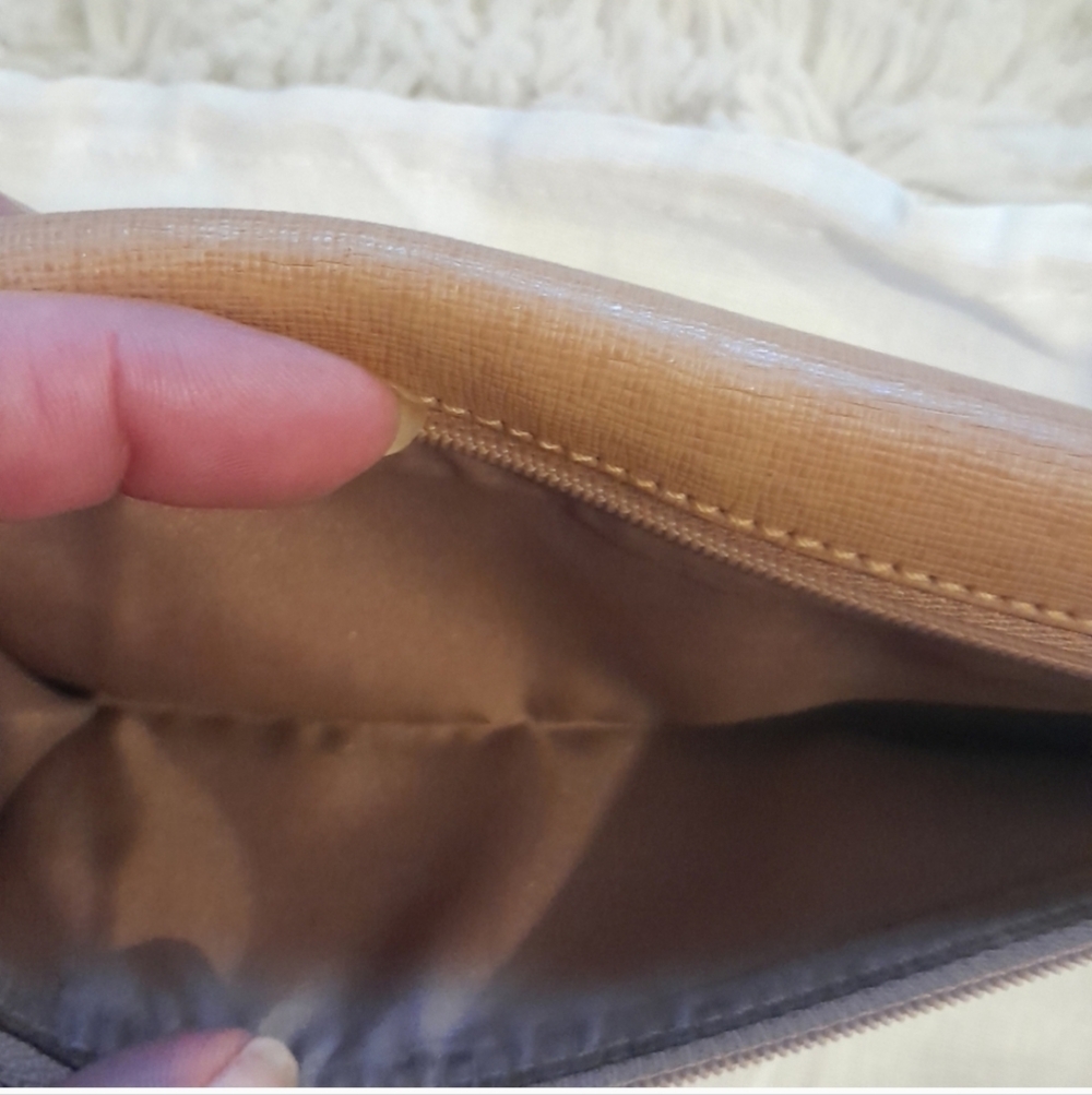 Coach Tan Leather Wallet with dusty - Picture 7 of 10
